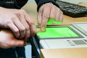 Erkennungsdienstliche Behandlung auf der Dienststelle der Bundespolizei